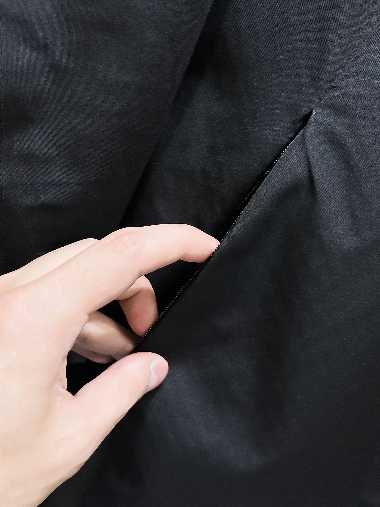 Same Style， ， 2026 New Arrival ， Original Premium Breathable ， ， ， Quality。 ， Sizes：M～3XL，